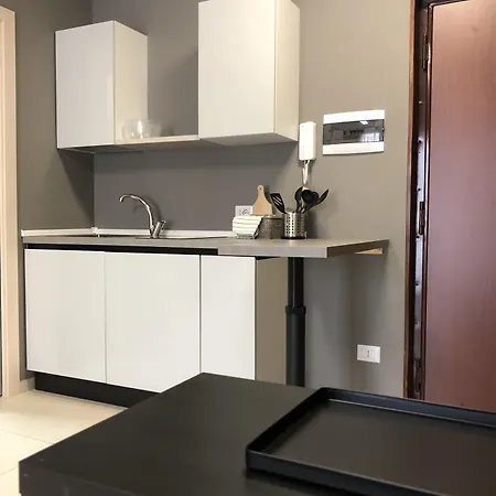 Dante 11 By Apulia בית הארחה בארי