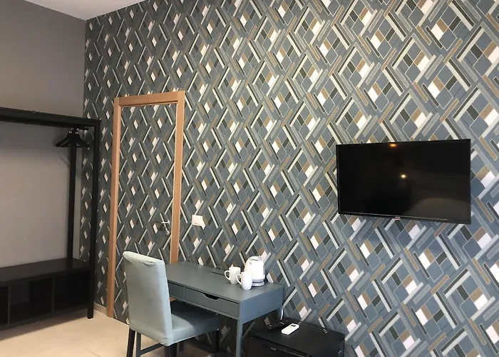 招待所 Dante 11 By Apulia 3*